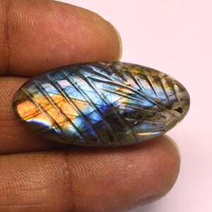 Tempting Natural Quality Carved Labradorite Gemstone, Unique Labradorite Stonehenge, Smooth Well Polished, Oval Shape Stone, Size 37X18X5 MM