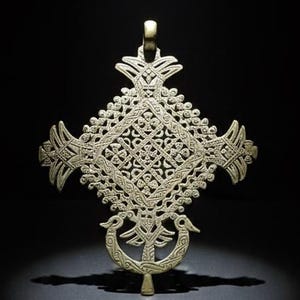 Vintage Ethiopische kruishanger ingewikkelde koptisch-orthodoxe religieuze kunst in Lalibela-stijl