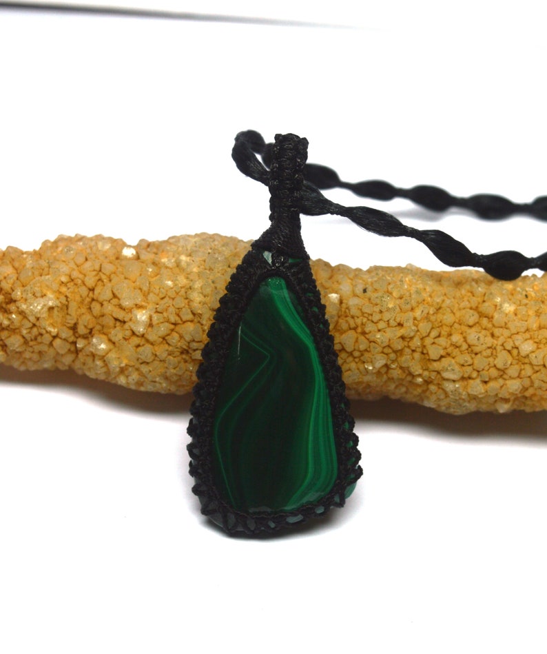 86.Carat Natural Malachite Pendant Size 59x25x7MM,Malachite Healing Jewelry,Gem Pendant macrame necklace
