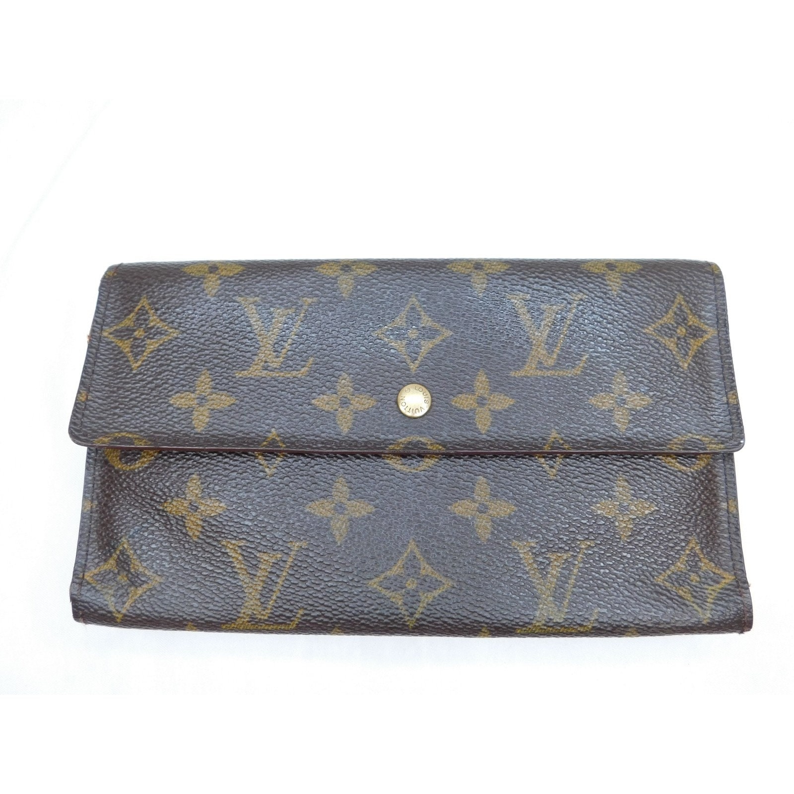 lv trifold long wallet