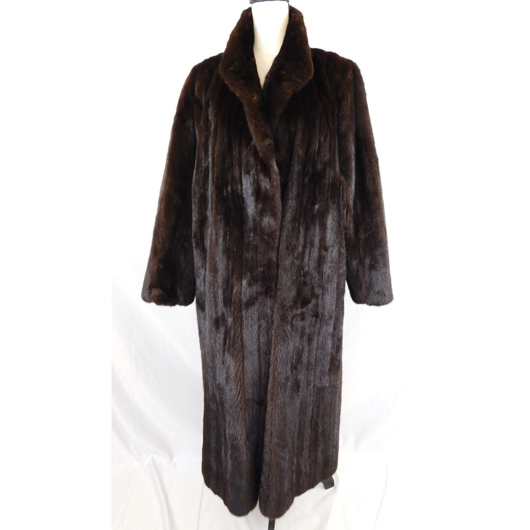 Blackglama Natural Full Length Ranch Mink Coat With Original Fur