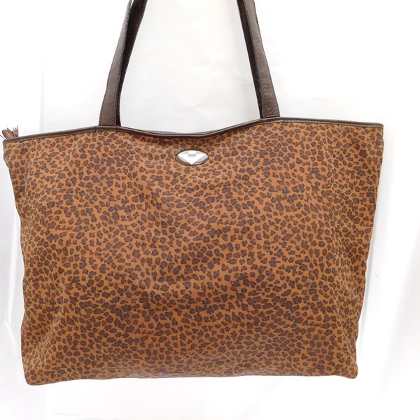 Vintage Bottega Veneta Animal Cheetah Print Fabric Leather Trim Tassel Shoulder Bag