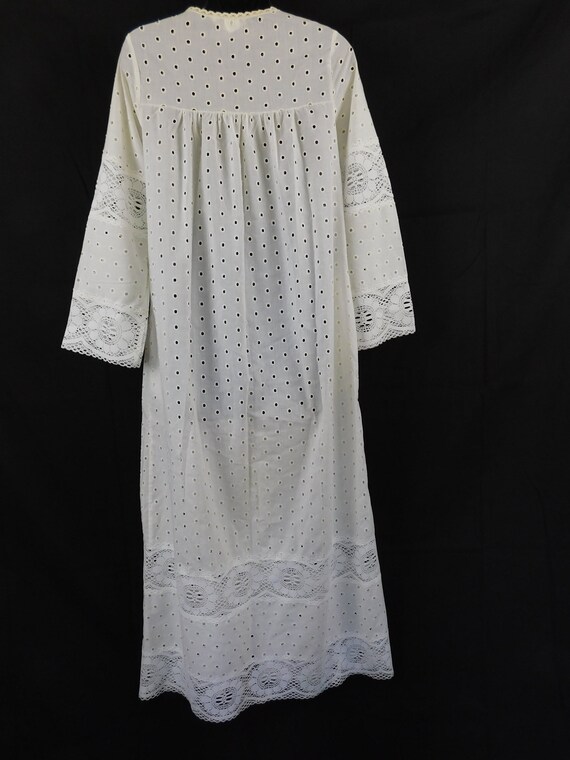 Timeless Daygown Set White with Ecru Lace main image 1