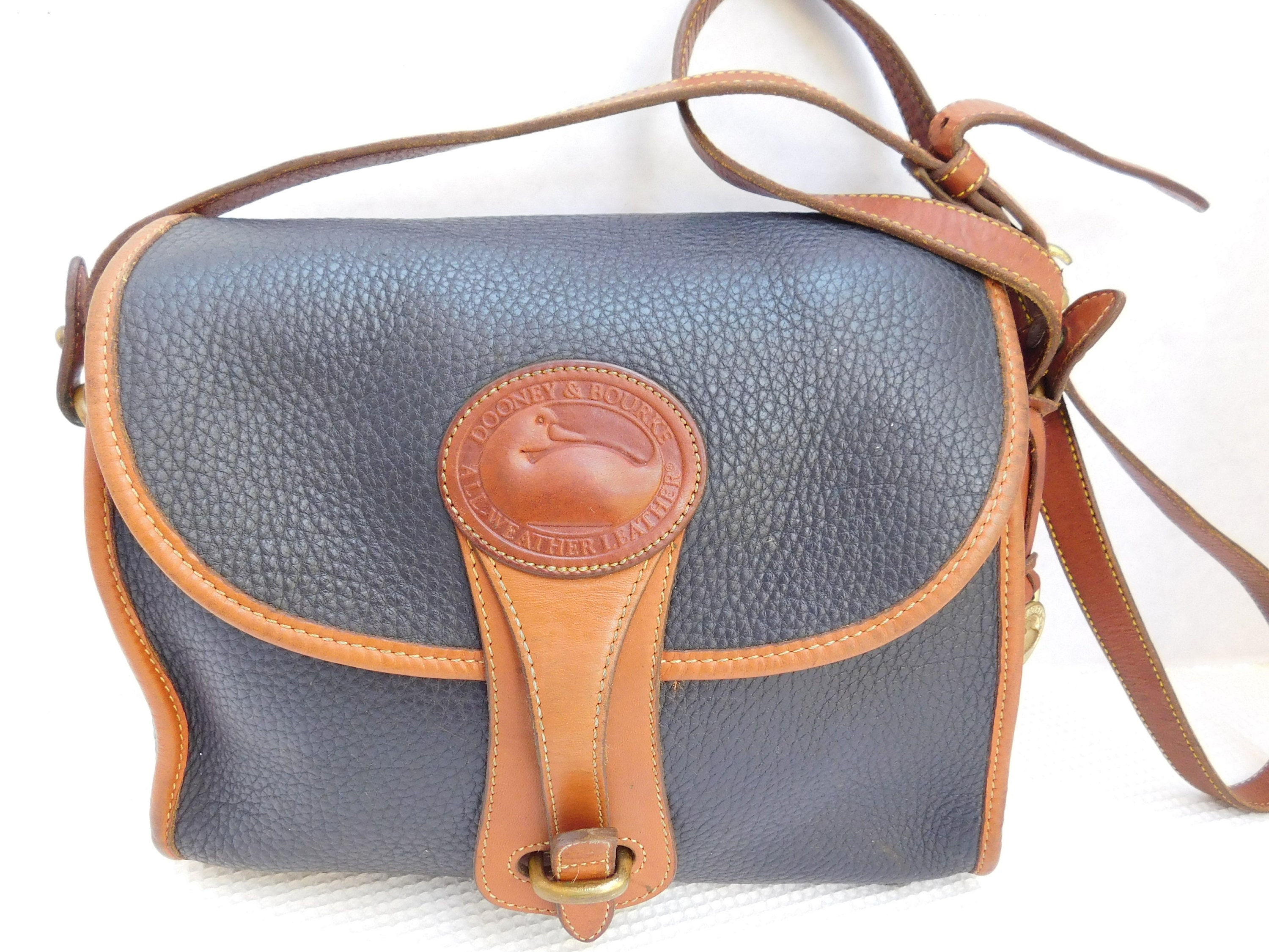 Dooney & Bourke : AWL : Essex Crossbody Bag : Shoulder Bag : Taupe leather  Purse