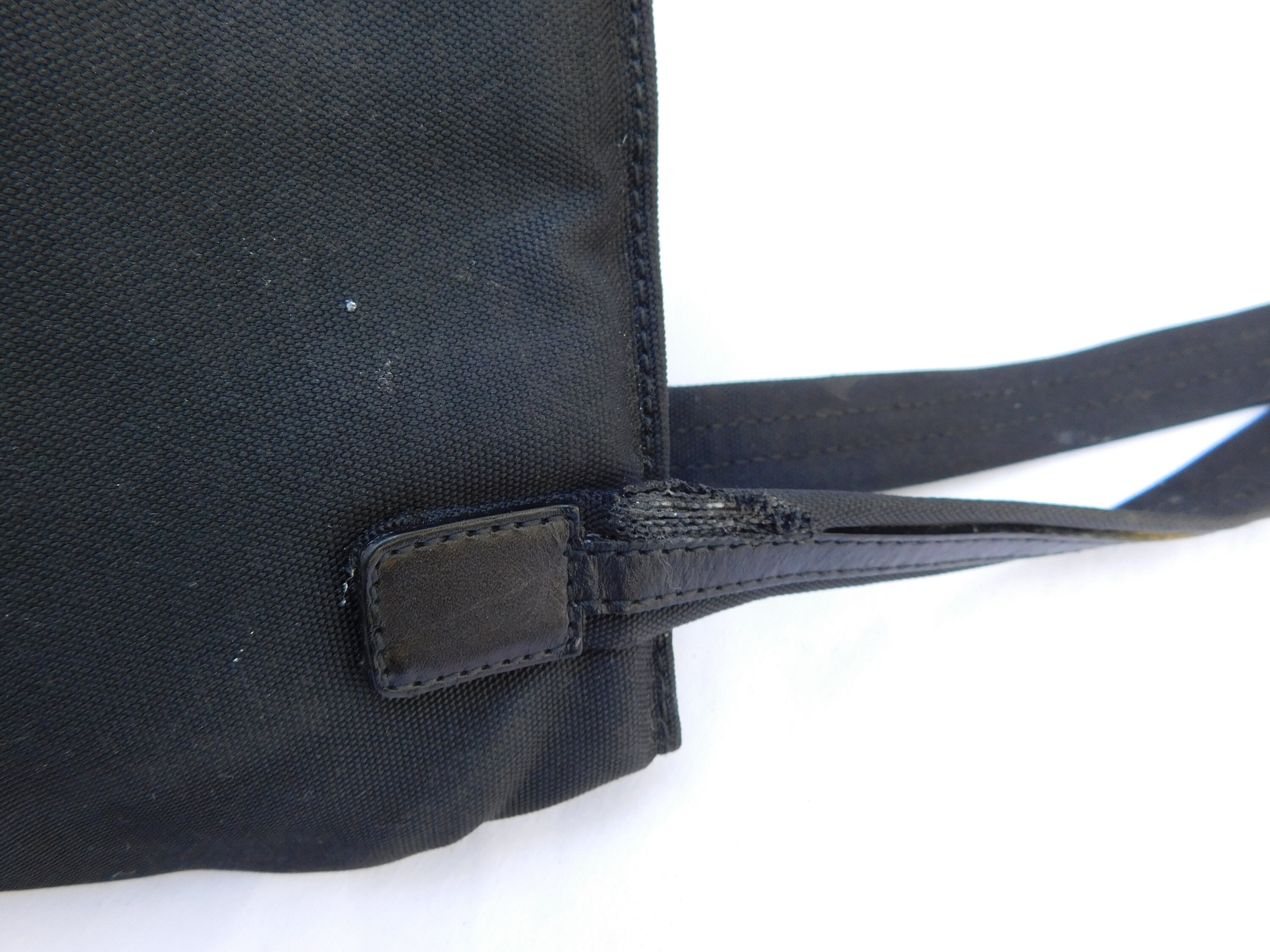 GUCCI-GG-Nylon-Leather-Shoulder-Bag-Hand-Bag-Black-257265 – dct
