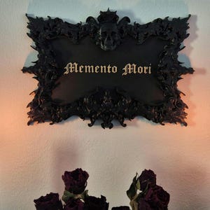 Gothic Wall Sign &quot;Memento Mori&quot;, Wall Plaque, Gothic Wall Art, Gothic Gallery Wall, Wall Hanging, Gothic Wall, 3D-PRINTED
