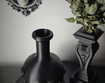Gothic Skull Vase 