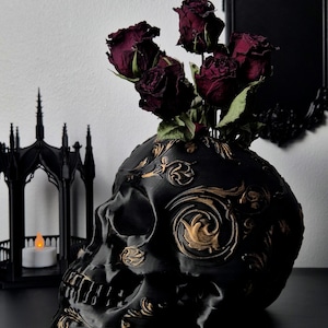 Vase &quot;Immortelle&quot;, Gothic Vase, Baroque vase, Victorian vase, Skull Vase, Dried flowers vase, 3D-PRINTED