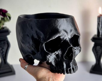 Maceta con forma de calavera humana: maceta con forma de calavera impresa en 3D y drenaje, cuenco gótico para plantas, jarrón gótico con forma de calavera, decoración de Halloween para el hogar, regalo macabro
