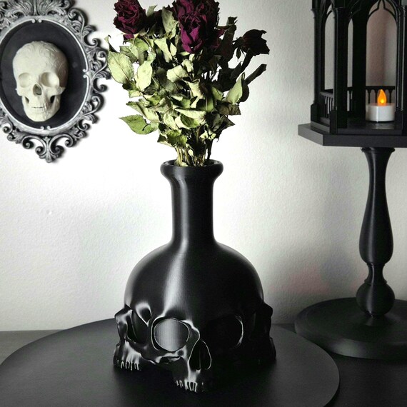 Gothic Skull Vase "4 Skulls of Décadence" – Vampire Skull Beaker, Skull Bottle, Dark Gothic Decor, Dried Flowers, 3D Printed