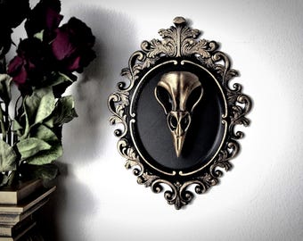 Gothic Victorian Raven Skull Frame "Gabriel" – 3D Printed Dark Decor, Macabre Wall Art, Witchy Home Accent