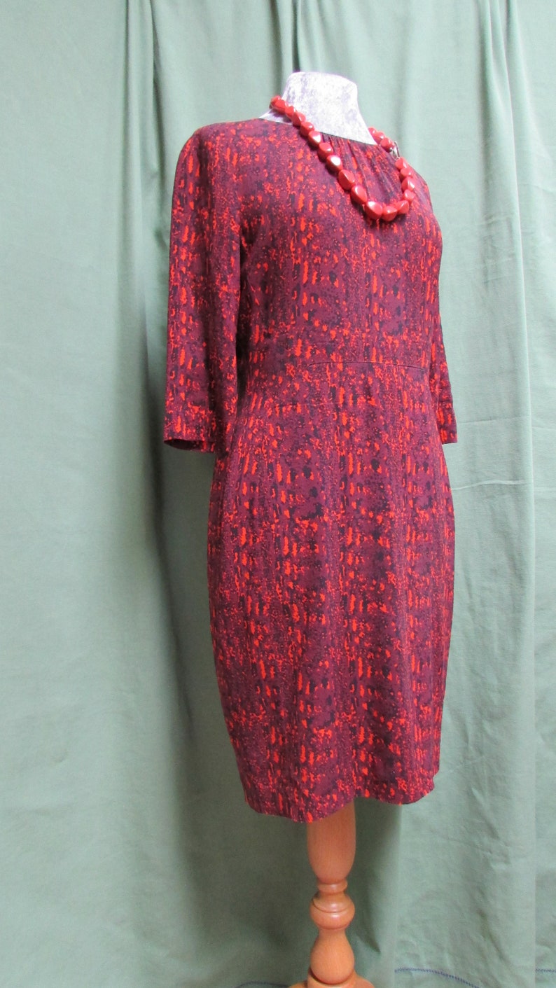 Sweet 34 sleeves and gathered round neck UK 12 Lovely silk fitted dress by Whistles pretty shades of Autumnal colours a great Xmas dress