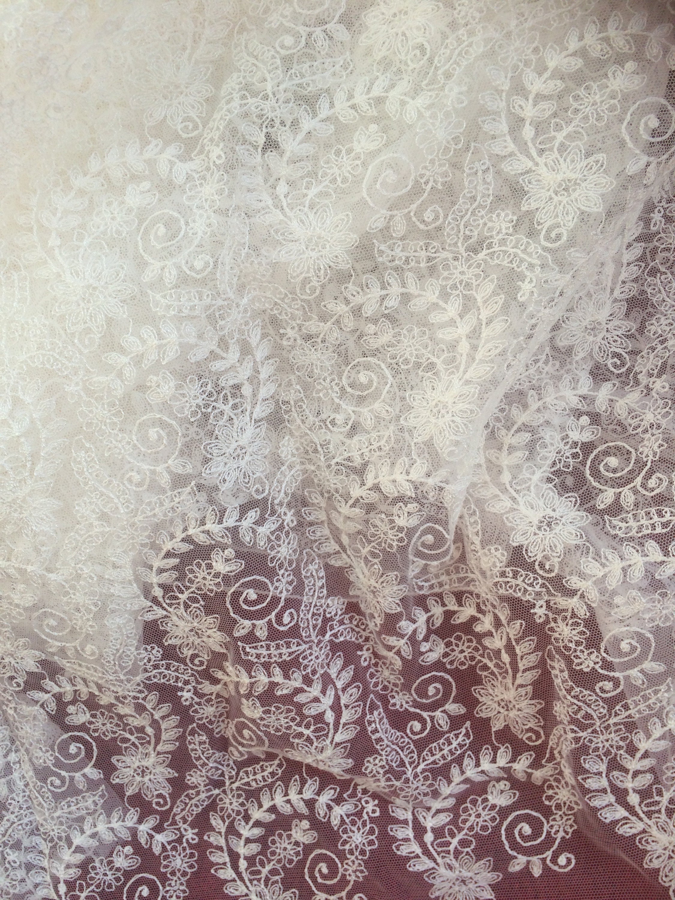 1 metre to 9.8 m. A wonderful 1930s style embroidered reproduction tambour lace bridal beautiful embroidered daisy chain design vintage lace