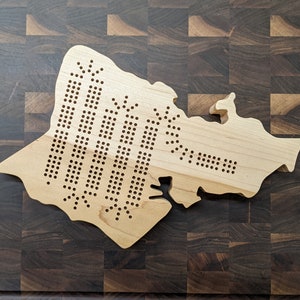 Oahu Island Hawaii HI Travel Cribbage Board, Storage Inside, Includes Cards and Pegs image 4