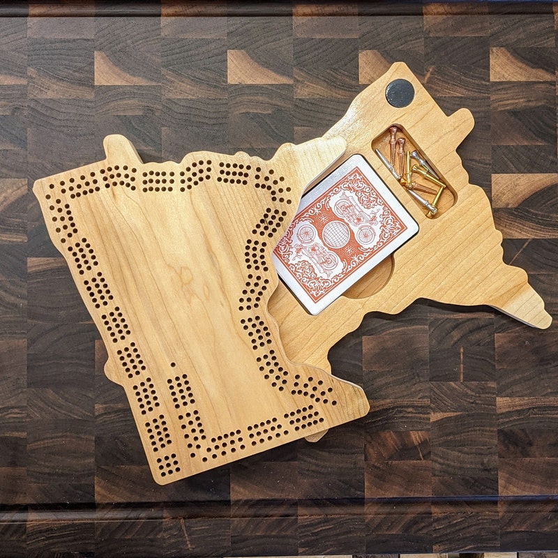 Minnesota State MN Travel Cribbage Board, Storage Inside!, Includes Cards and Pegs!