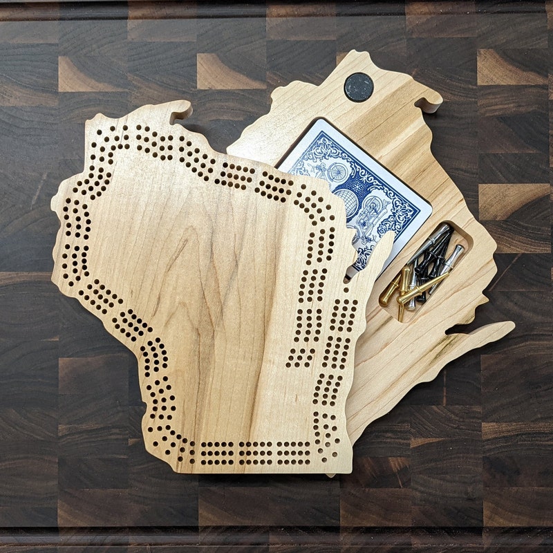 Wisconsin State WI Travel Cribbage Board, Storage Inside!, Includes Cards and Pegs!