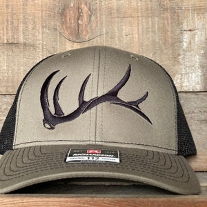 MULTIPLE COLOR CHOICES Game On bull elk shed snap back Loden green/black