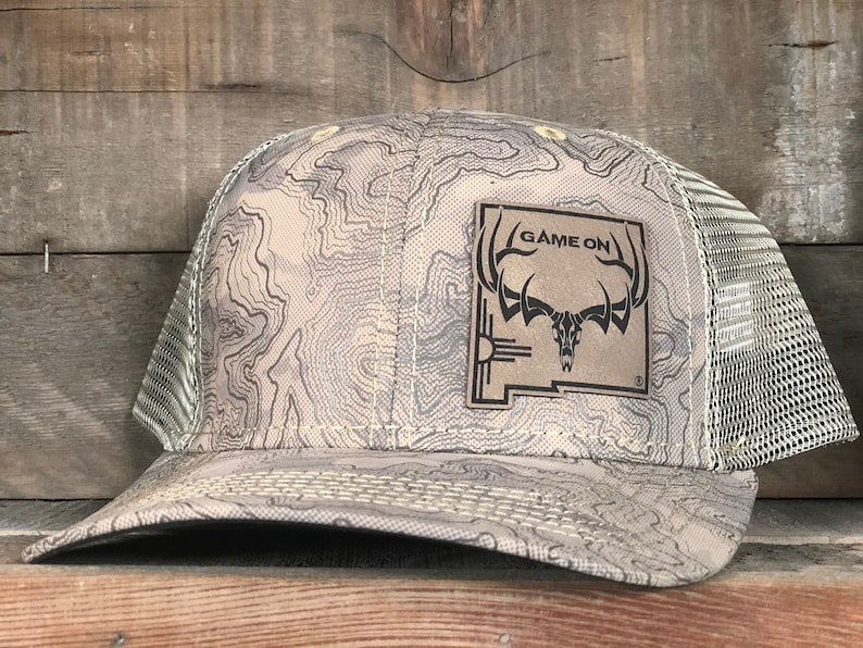 Game On TOPO snap back hat khaki