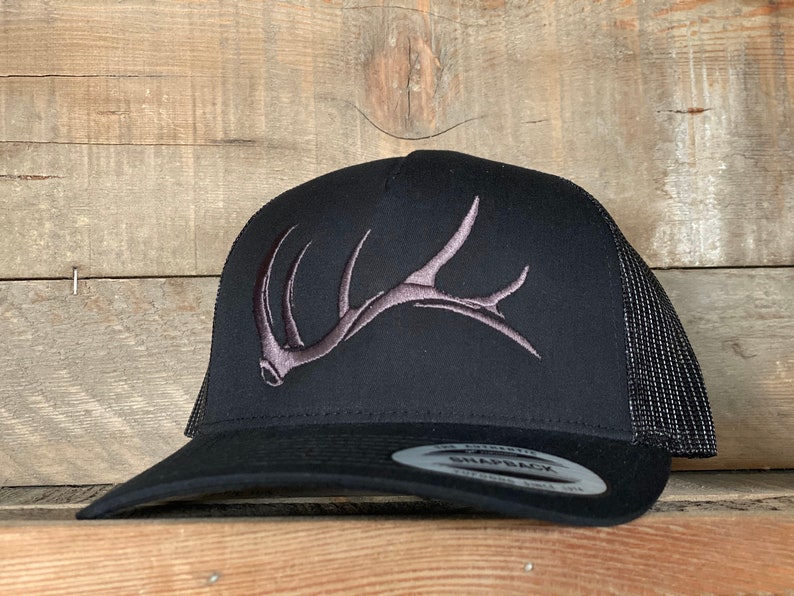 MULTIPLE COLOR CHOICES Game On bull elk shed snap back Black- charcoal shed