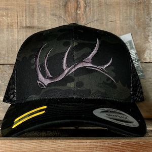 MULTIPLE COLOR CHOICES Game On bull elk shed snap back multi-cam black shed