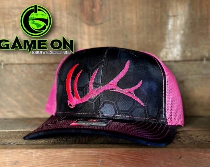 Game On bull elk shed hat- Small  (snap back)