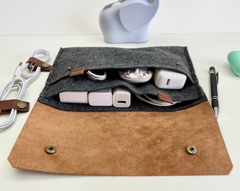 LEATHER & FELT CABLE/Charger organizer/Handmade/Personalized/Charger case/birthday gift/Gift/Travel Cable Charger Accessory Holder/organizer