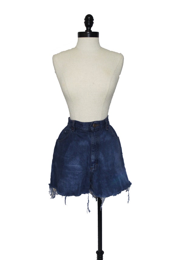 Vintage Dark Blue LEE Denim Cut Off Shorts