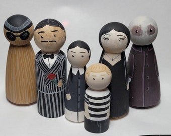 Muñecos de madera de la familia Addams/listos para enviar/miércoles/muñecos de Halloween