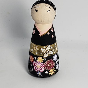 Dolls of the world Peg dolls, multicultural peg dolls,Waldorf dolls, international dolls, educational resource dolls image 5