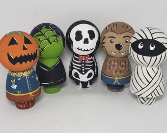 Halloween peg dolls,spooky wooden doll, handmade toys, Halloween decoration, wooden toys, witch doll, Halloween toy, Halloween doll, kokeshi
