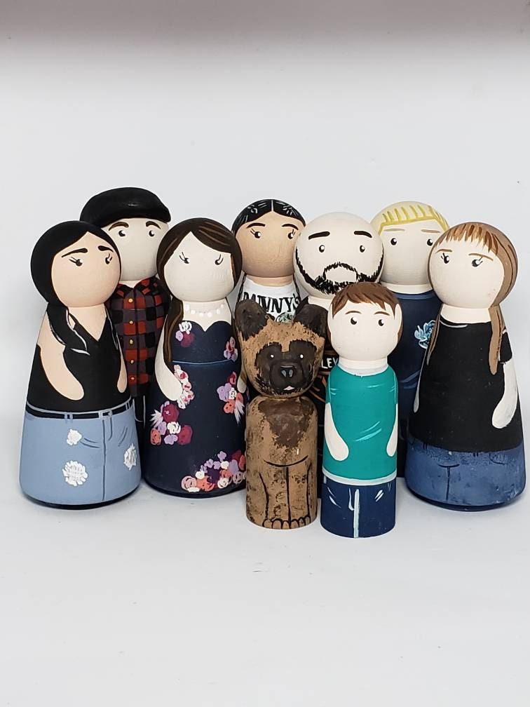 Mother's day gift/ family portrait/family dolls /peg doll family/ gift for mom