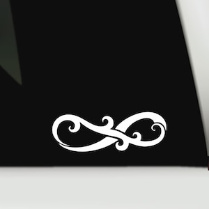 Peut inclure: Un autocollant en vinyle blanc représentant un symbole de l'infini stylisé avec des éléments décoratifs en filigrane tourbillonnants. Le motif est présenté sur un fond noir uni, mettant en valeur des lignes nettes et une forme fluide.