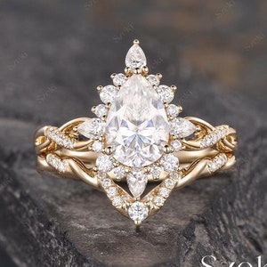 Unique Pear Cut Moissanite Engagement Ring Yellow Gold Halo Diamond Ring Cluster Ring Twisted Band Antique Infinity Promise Ring For Women