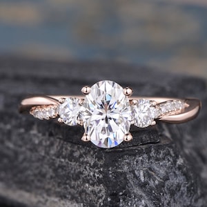 6X8mm Rose Gold Moissanite Engagement Ring Infinity Three Stone Ring Twist Diamond Half Eternity Ring Bridal Oval Women Promise Ring 1.37ct