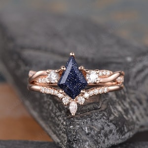 Blue Sandstone Ring Set 2pcs Kite Cut Blue Goldstone Engagement Ring Rose Gold Vintage Style Ring Three Stone Engagement Ring Marquise