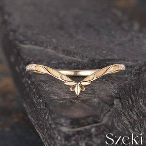 Vintage Moissanite gebogener Ehering Gelbgold Blatt-Rebe Ring natürliche inspiriert Stapelring Jahrestag Geschenke für sie
