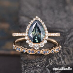 Vintage Teal Sapphire Engagement Ring Set Unique Pear Blue Green Sapphire Ring Alexandrite Wedding Promise Ring Halo Diamond AnniversaryRing