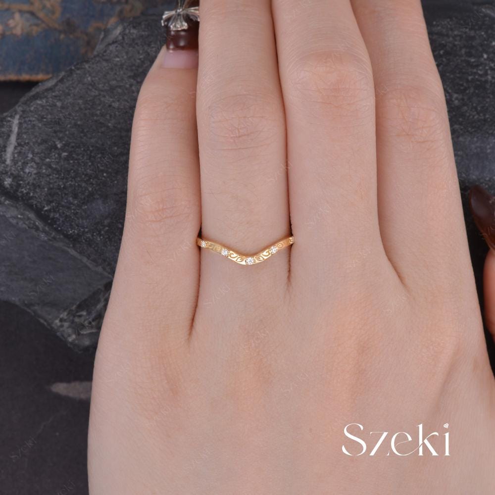 Vintage Moissanite Curved Wedding Band Women Yellow Gold Leaf Wedding ...