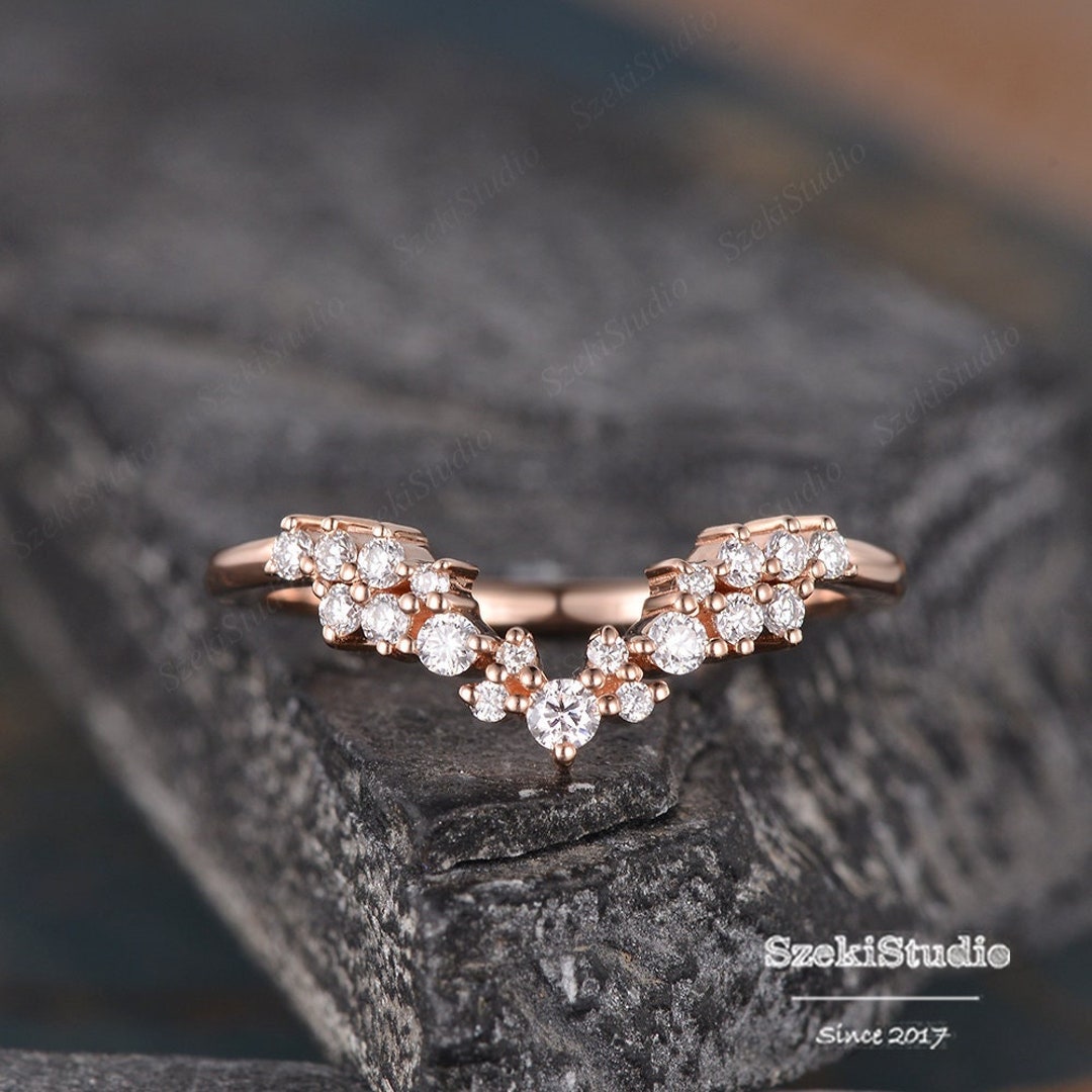 Cluster Chevron Moissanite Wedding Band Rose Gold Diamond Curved Ring ...