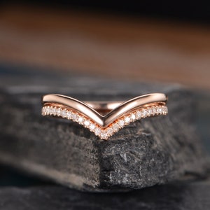 Wedding Band Set Rose Gold Women Diamond Ring Curved Chevron Ring Matching Band Promise Anniversary Ring Stacking Bridal Ring Plain 2pcs