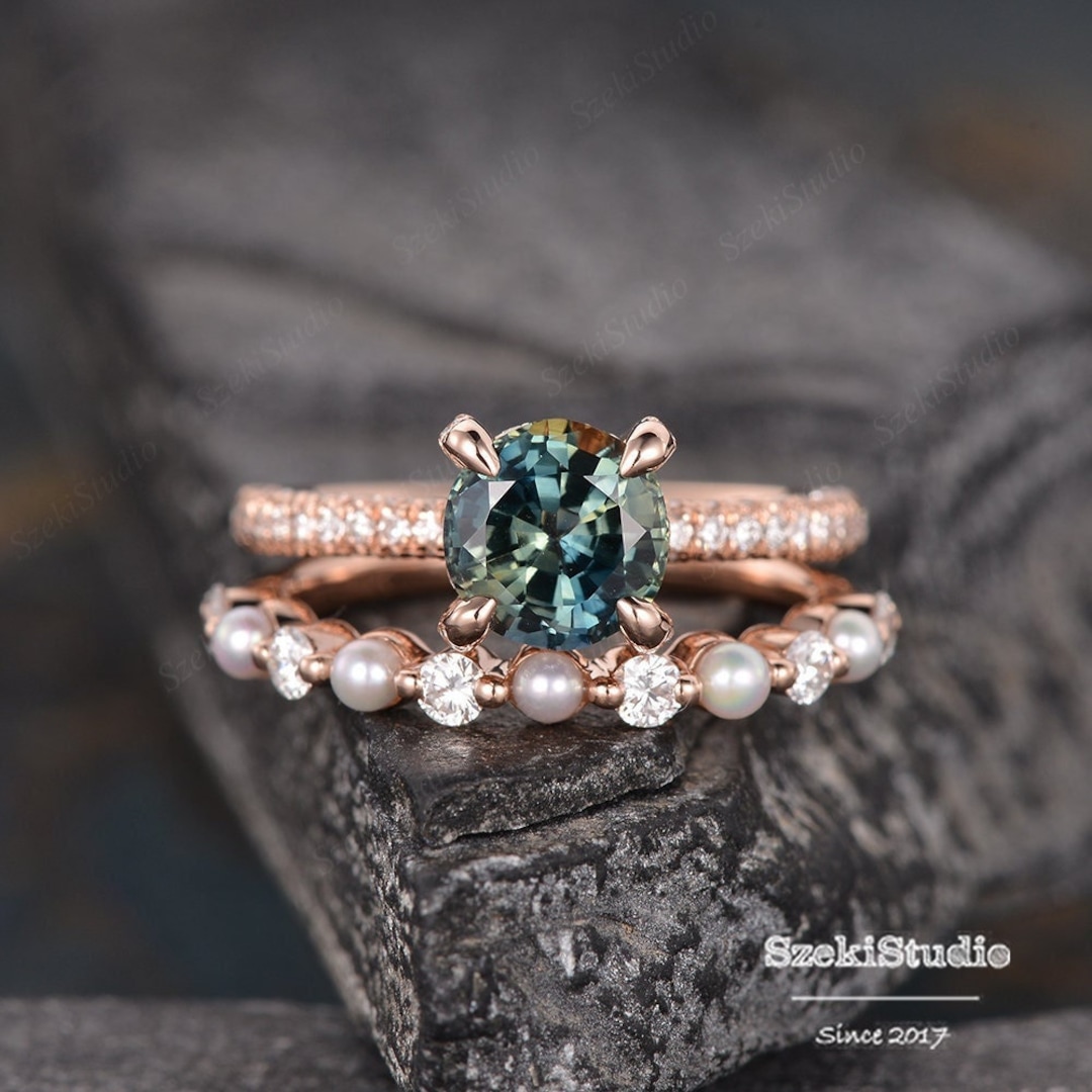 Montana Sapphire Engagement Ring Set Rose Gold Natural Sapphire