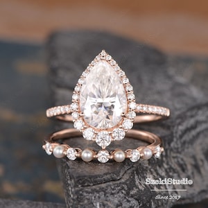 3.5ct Pear Cut Moissanite Ring Set Pearl Moissanite Engagement Ring Rose Gold Wedding Ring Set  Bridal Set Tear Drop Halo Ring 8x12mm