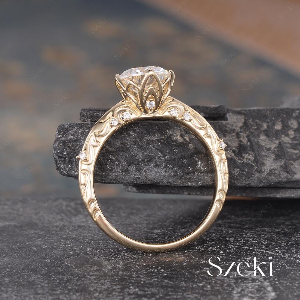 Antik Moissanite Blume Verlobungsring Gelbgold Runde Moissanite Solitaire Ring Einzigartige Tulpe Einstellung Lotus Ring Versprechen Ring