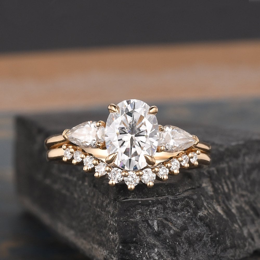 Oval Cut Bridal Set Yellow Gold Moissanite Engagement Ring Set Pear ...