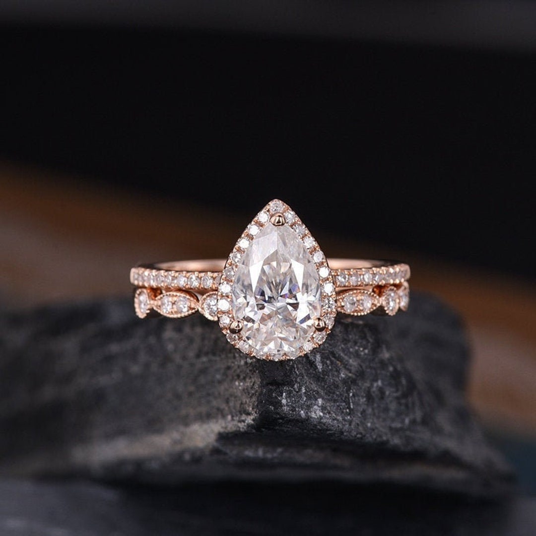 Pear Shaped Moissanite Engagement Ring Rose Gold Bridal Set Halo ...