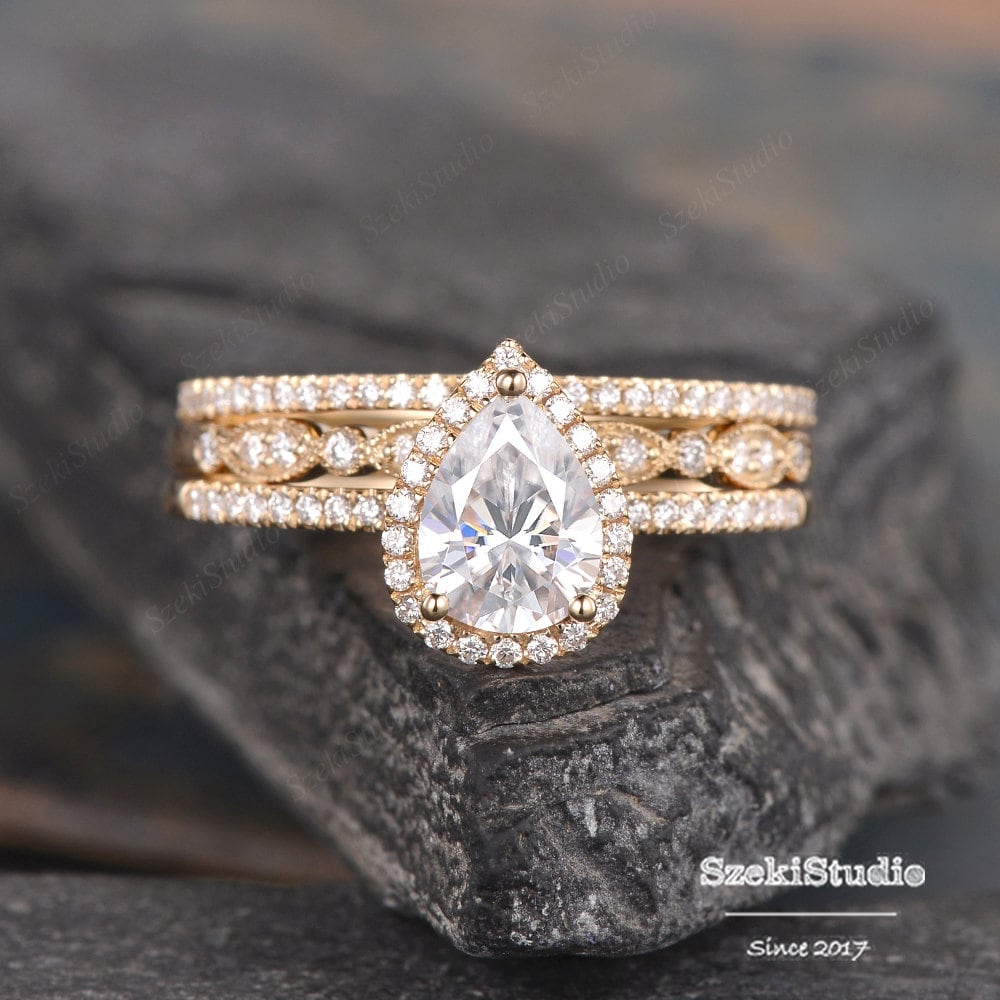 White Gold Bridal Set Moissanite Engagement Ring Pear Shaped | Etsy