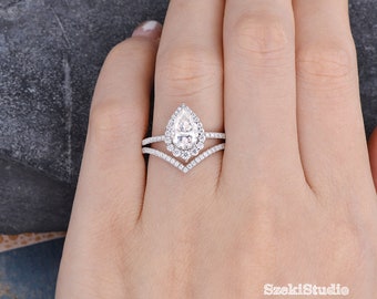 大人気❤️モアッサナイト　デザインリング　エンゲージリング　婚約指輪　7.3号 クラスター モアッサナイト エンゲージリング セット ホワイト