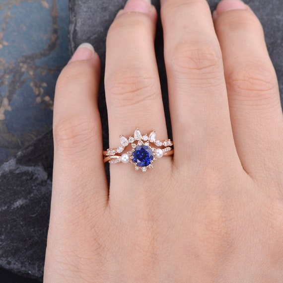 2.10 Cts Kite Peridot Gemstone Wedding Ring Set for Bridal, Vintage Art  Deco Moissanite Ring Set, Green Stone Ring Set for Her Silver Rings - Etsy
