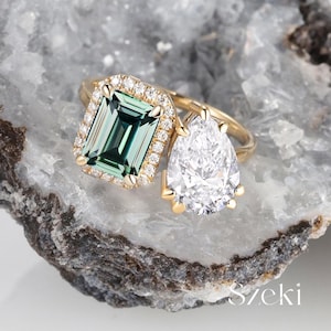 Unique Pear Lab Diamond Engagement Ring Emerald Cut Green Sapphire Halo Ring Yellow Gold Toi Et Moi Ring Two Stone Diamond Ring Promise