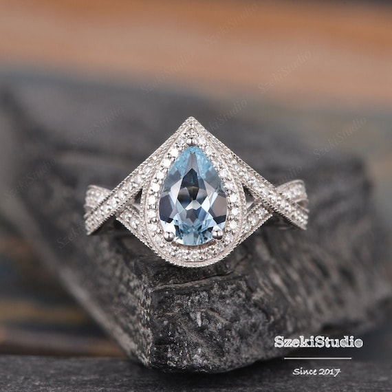 Aquamarine Infinity Ring 6/7 Carat (Ctw) with Diamonds in 10K White Gold -  Walmart.com